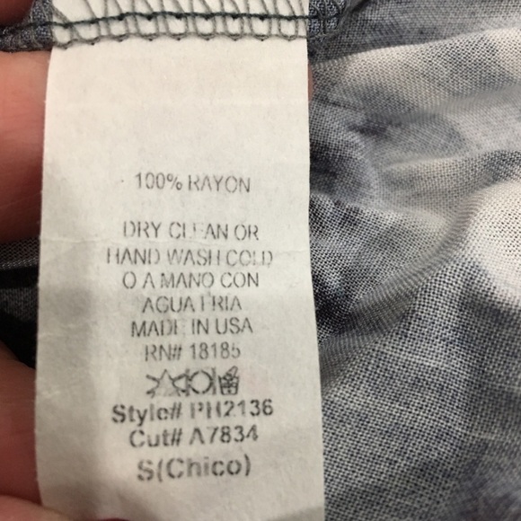 Audrey 3+1 tie dye blue grey sleeveless romper size small NWT - Picture 8 of 8